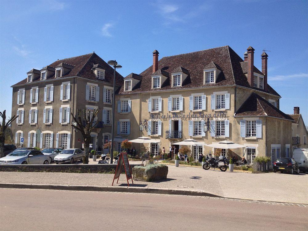 Hotel Restaurant De La Poste & Du Lion D'Or Vézelay Exterior foto